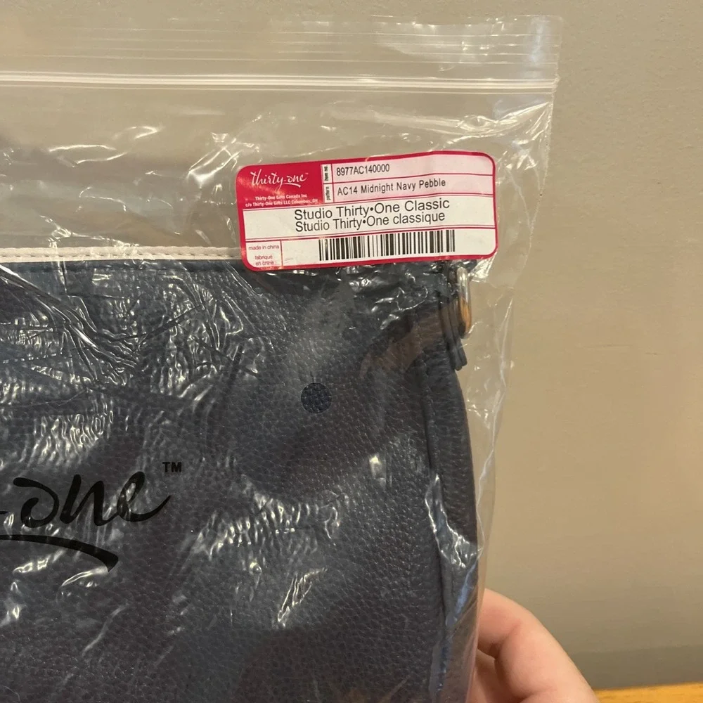 Thirty-One - Studio Thirty One - Classic Body -Midnight Navy ‎ Pebble - NWT